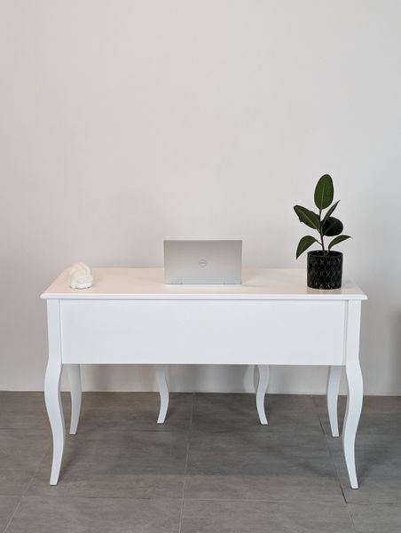 White "Mone" writing desk made of natural wood photo
