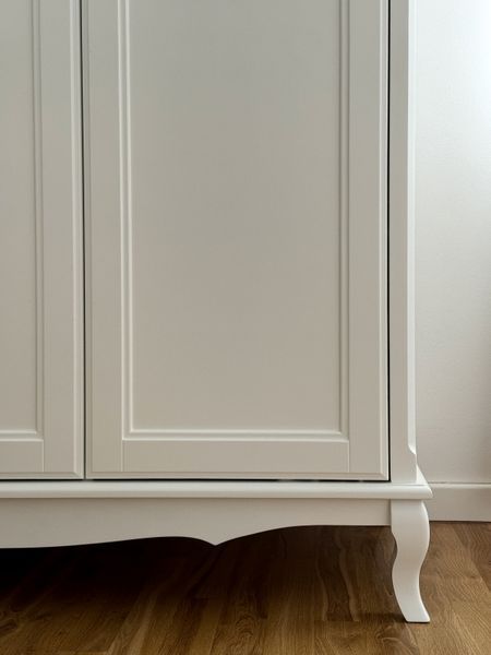 The "Mone" wooden wardrobe with three doors in Provence style photo
