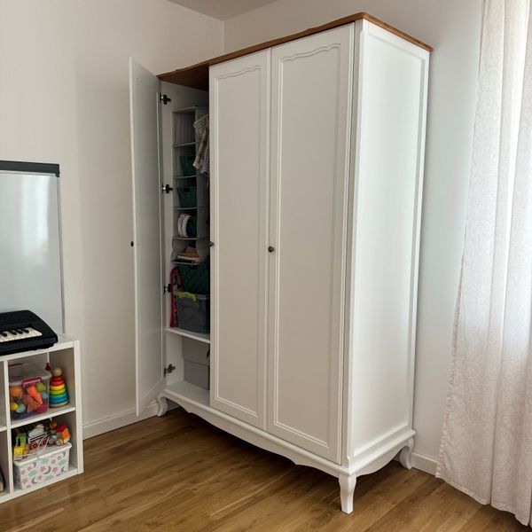 The "Mone" wooden wardrobe with three doors in Provence style photo